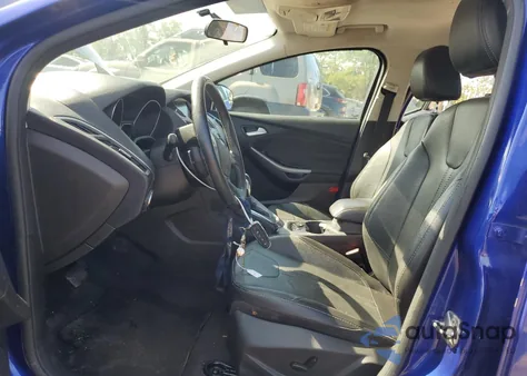 2013 Ford Focus Titanium z USA, uszkodzony, nr VIN 1FADP3J21DL255104